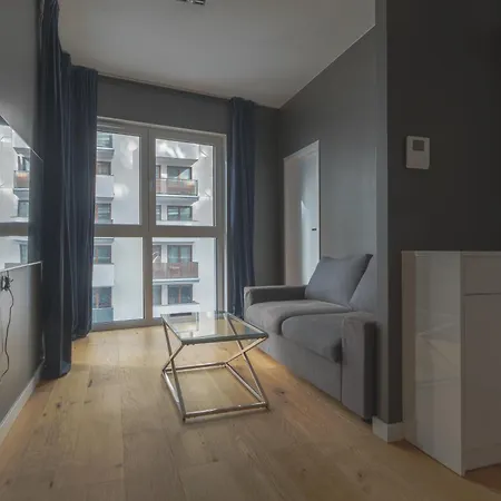 Lux With Parking, Balcony And Wi-fi Warszawa