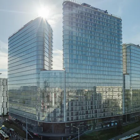 Lux With Parking, Balcony And Wi-fi