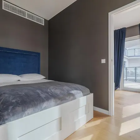 Apartament Lux With Parking, Balcony And Wi-fi